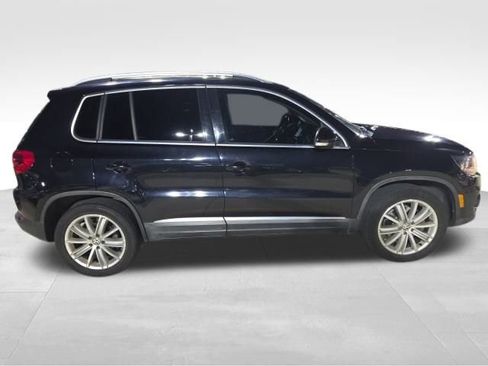 Used 2015 Volkswagen Tiguan SEL image 3
