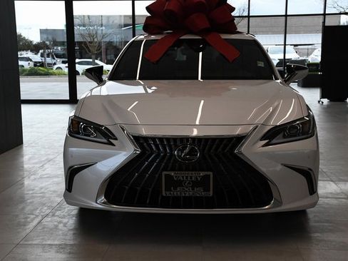 New 2025 Lexus ES 350 350 image 2
