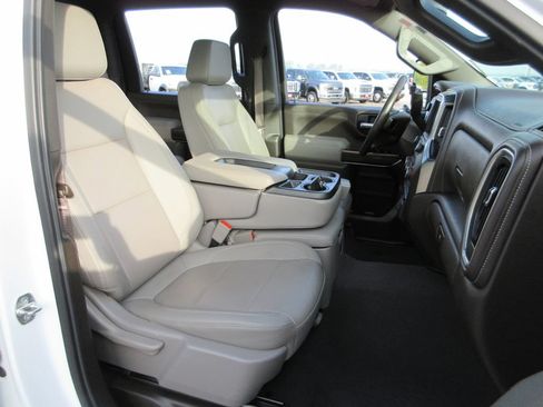 Certified 2022 Chevrolet Silverado 2500 LT w/ Convenience Package AWD/4WD image 24