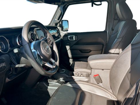 Used 2022 Jeep Wrangler Unlimited Rubicon w/ Xtreme Recon 35" Tire Package image 10