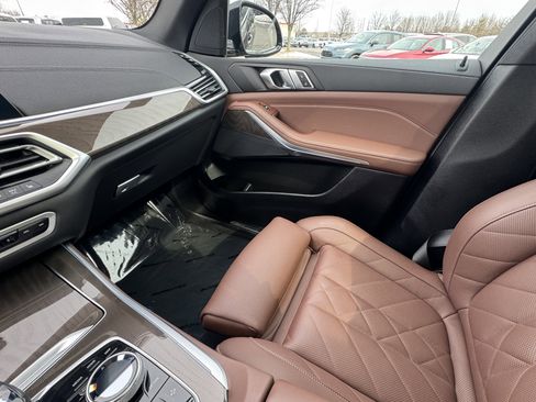 Used 2023 BMW X5 xDrive45e w/ Executive Package image 39