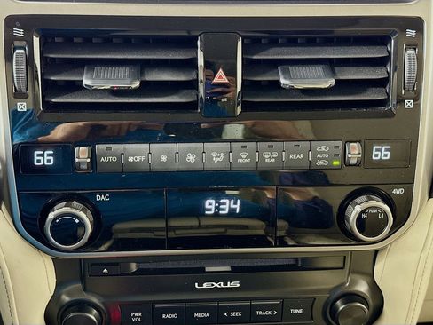 Certified 2023 Lexus GX 460 Premium image 16