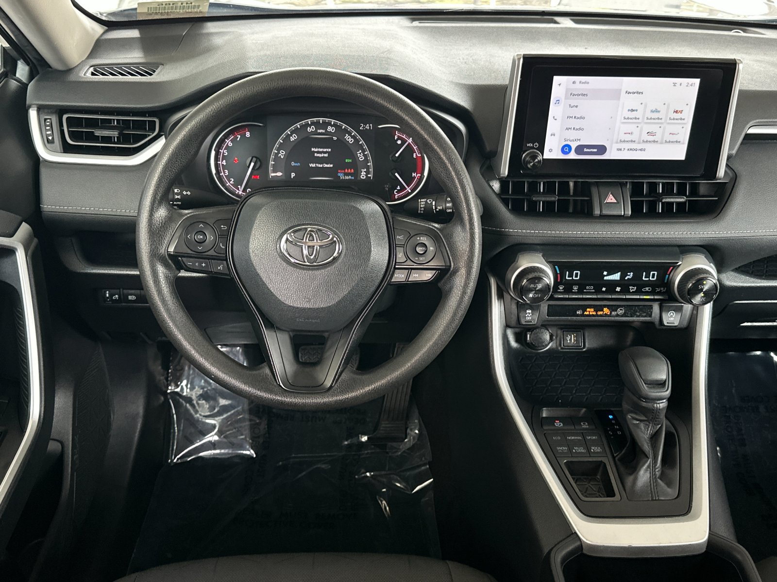 Used 2025 Toyota RAV4 XLE AWD/4WD image 13