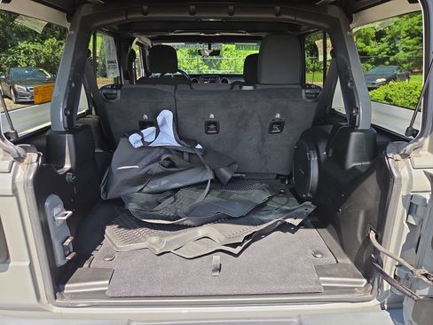 Used 2022 Jeep Wrangler Unlimited Sport AWD/4WD image 22
