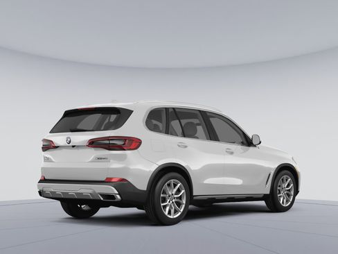 Certified 2023 BMW X5 xDrive40i w/ Premium Package image 3
