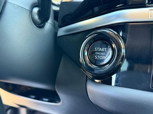 New 2026 Nissan Pathfinder Platinum FWD image 29