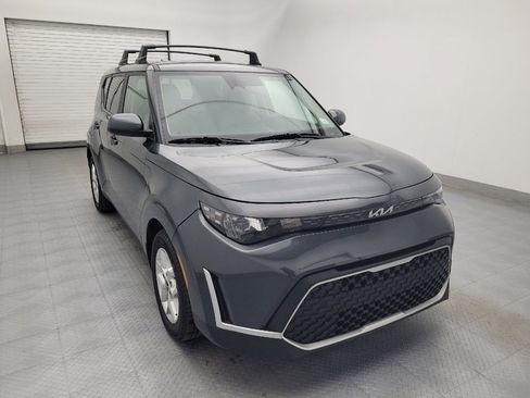 Used 2023 Kia Soul LX w/ LX Technology Package image 13