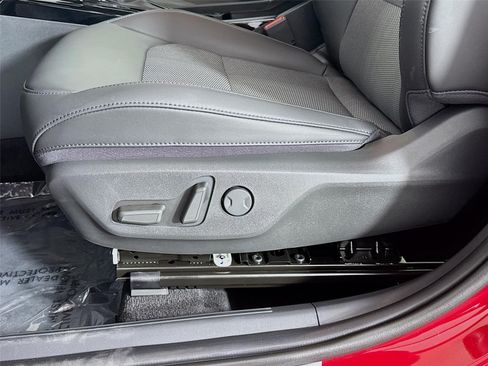 Certified 2025 Kia Niro EX FWD image 20