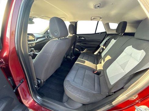 Used 2024 Chevrolet Trax LS FWD image 25