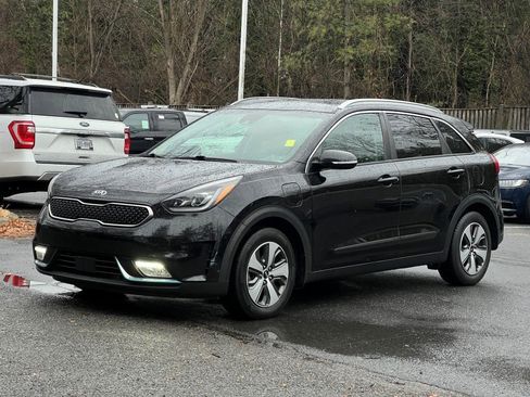 Used 2018 Kia Niro EX Premium image 2