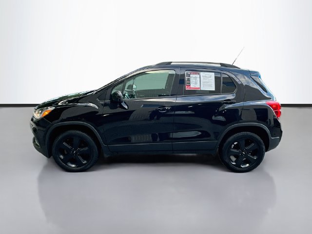 Used 2019 Chevrolet Trax Premier w/ Midnight Edition AWD/4WD image 8