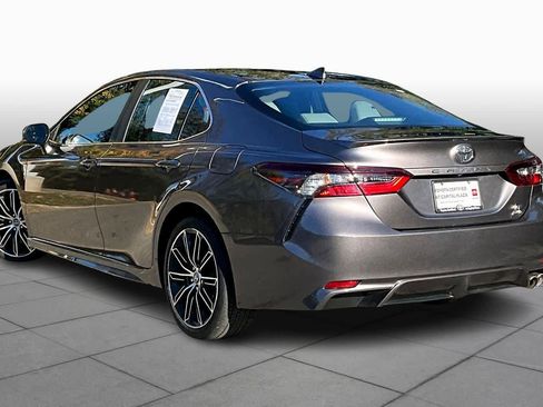 Used 2023 Toyota Camry SE image 10