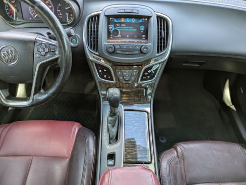 Used 2015 Buick LaCrosse Premium w/ Ultra Luxury Package FWD image 31