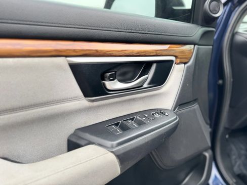 Used 2018 Honda CR-V EX image 19