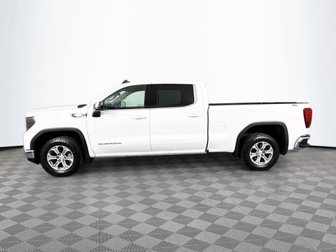 Used 2023 GMC Sierra 1500 SLE w/ X31 Off-Road Package AWD/4WD image 4