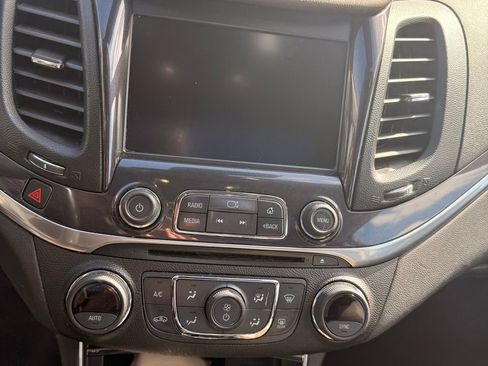 Used 2014 Chevrolet Impala LT w/ Premium Seating Package image 16