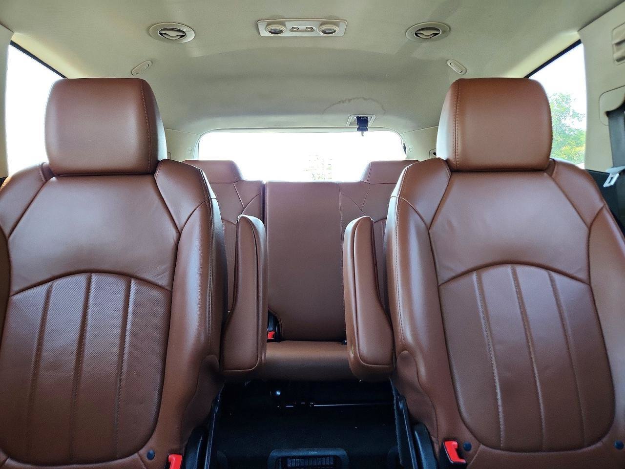 Used 2017 Chevrolet Traverse Premier AWD/4WD image 7