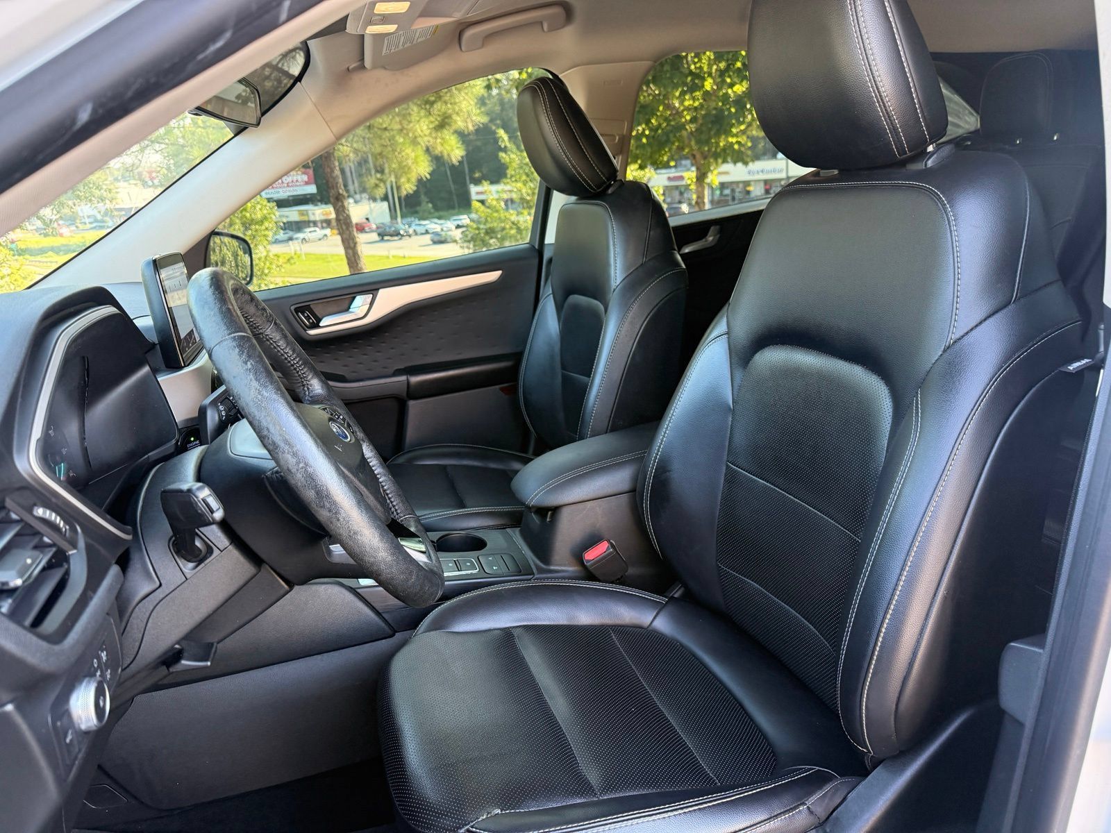 Used 2020 Ford Escape SEL FWD image 35