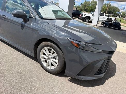 Used 2025 Toyota Camry LE FWD image 22