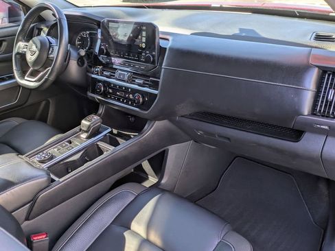 Certified 2022 Nissan Pathfinder SL image 30