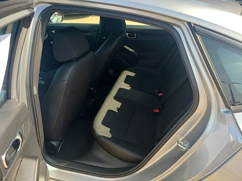Used 2025 Honda Civic Sport image 12