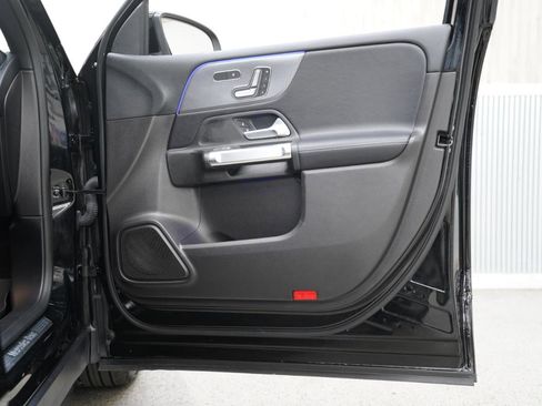 Used 2020 Mercedes-Benz GLB 250 image 33