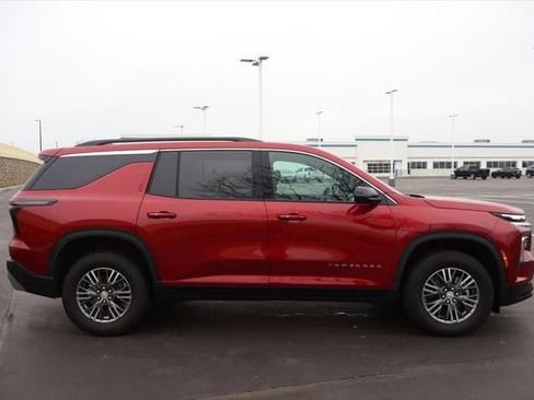 New 2026 Chevrolet Traverse LT w/ Driver Confidence Package image 9