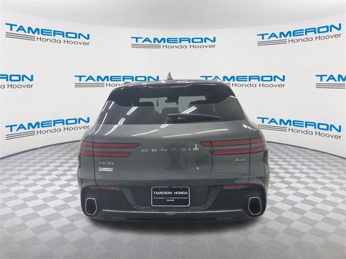 Used 2023 Genesis GV70 2.5T w/ Select Package image 4