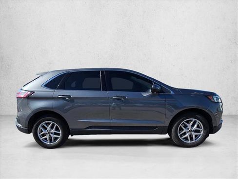 Used 2024 Ford Edge SEL AWD/4WD image 4