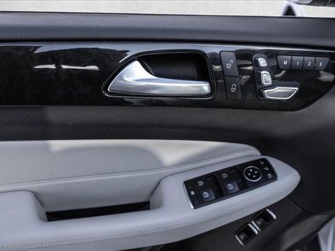 Used 2018 Mercedes-Benz GLS 450 4MATIC image 12