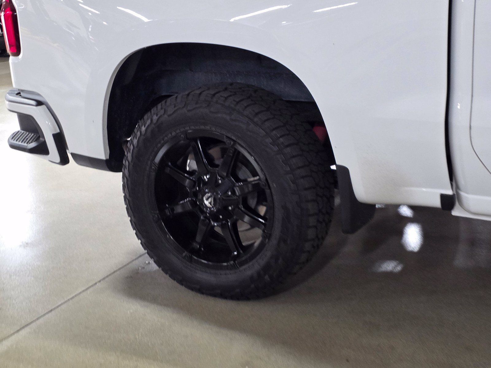 Used 2024 Chevrolet Silverado 1500 RST w/ Convenience Package II AWD/4WD image 8