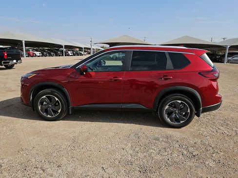 Used 2026 Nissan Rogue SV w/ SV Premium Package FWD image 5