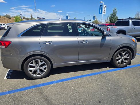 Used 2017 Kia Sorento SX AWD/4WD image 7