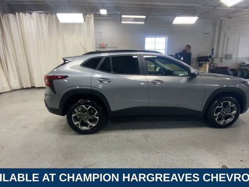 Certified 2024 Chevrolet Trax LT FWD image 11