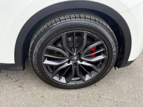 Used 2018 Maserati Levante AWD/4WD image 39
