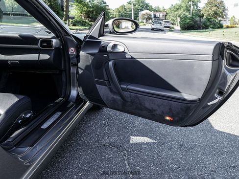 Used 2006 Porsche 911 Carrera S RWD image 51