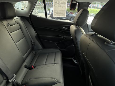 Used 2025 Chevrolet Trax ACTIV w/ Driver Confidence Package FWD image 10