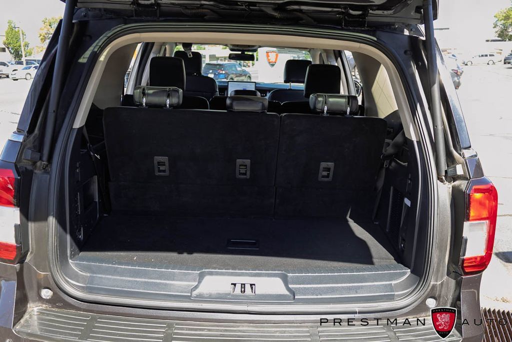 Used 2024 Ford Expedition XLT AWD/4WD image 42
