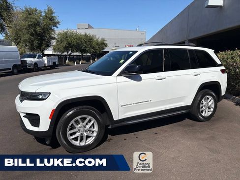 Certified 2024 Jeep Grand Cherokee Laredo X AWD/4WD image 1