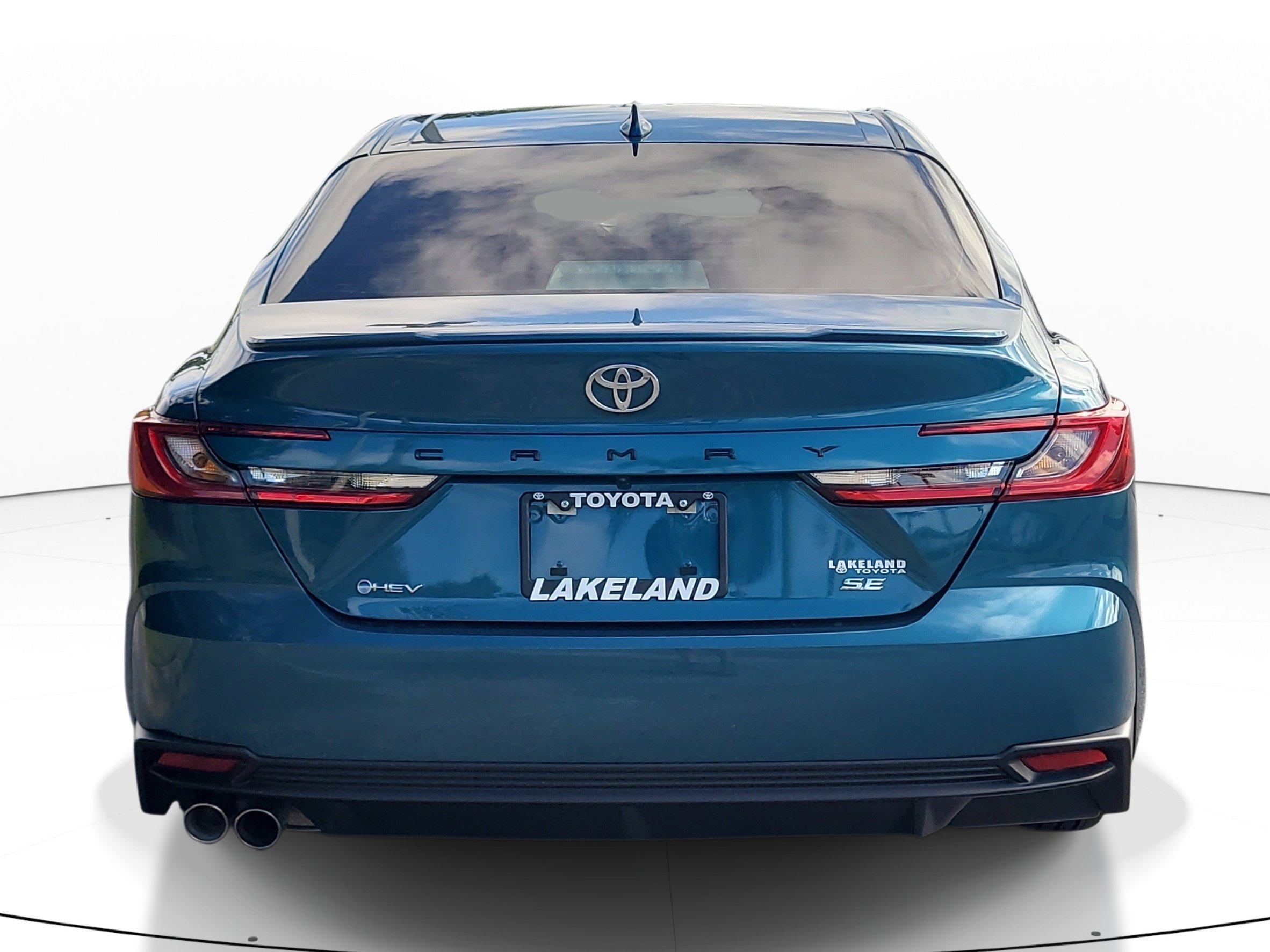 Used 2025 Toyota Camry SE FWD image 6