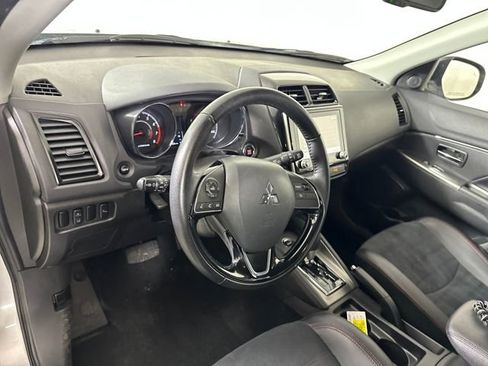 Used 2024 Mitsubishi Outlander Sport SE image 13