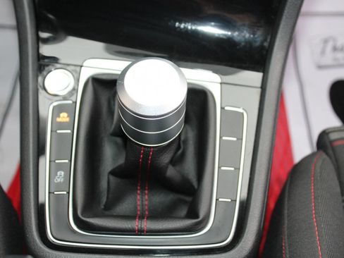 Used 2019 Volkswagen GTI Rabbit Edition image 27