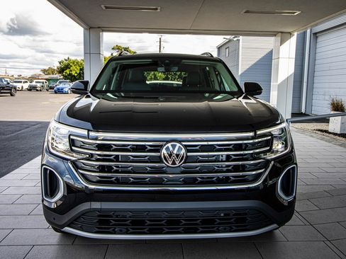 New 2026 Volkswagen Atlas SE image 8