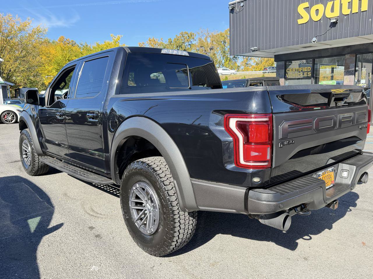 Used 2020 Ford F150 Raptor w/ Equipment Group 802A Luxury AWD/4WD image 8