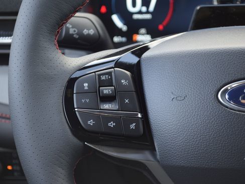 New 2026 Ford Explorer ST-Line w/ ST-Line Street Pack image 9