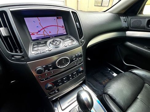 Used 2013 INFINITI G37 Journey w/ Premium Pkg RWD image 15