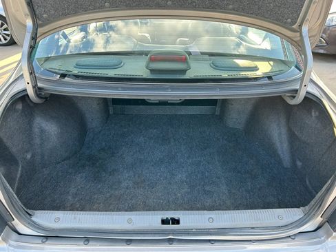 Used 1999 Nissan Maxima SE FWD image 28