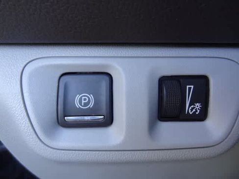 Used 2023 GMC Acadia SLT image 21