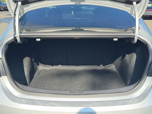 Used 2019 Chevrolet Malibu LT FWD image 22