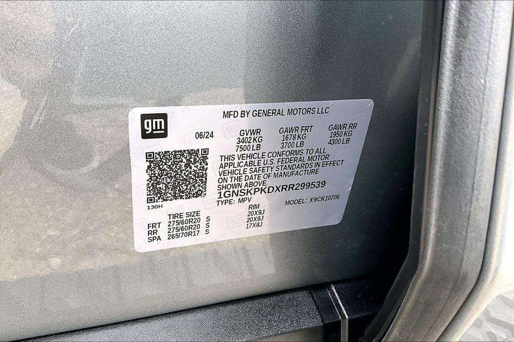 Used 2024 Chevrolet Tahoe Z71 w/ Luxury Package AWD/4WD image 36
